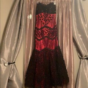 Red/black beaded prom dress/ masquerade